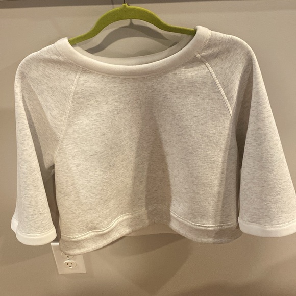 NEW BALANCE Cropped  reversible white gray heather short sleeve Sweatshirt MED - Picture 5 of 11